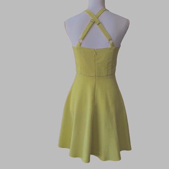 ADELYN RAE YELLOW SLEEVELESS MIDI DRESS - Picture 12 of 15